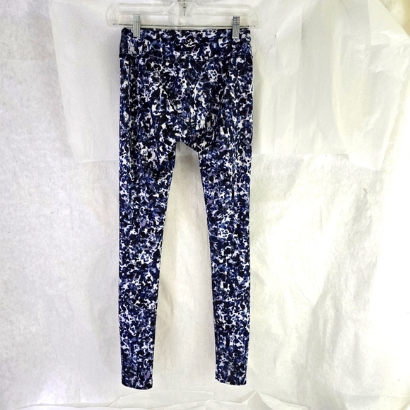 Beyond yoga leggings- 2 Pairs Both size S - Picture 3 of 11